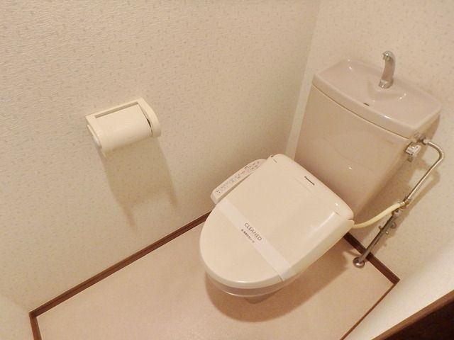 トイレ　★シャワートイレ★