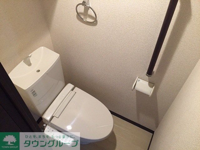 トイレ　温水洗浄便座