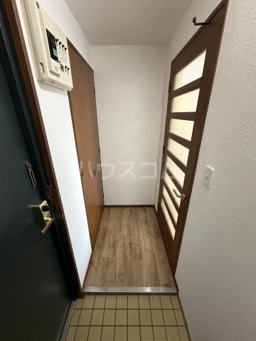 フィット薬院の玄関写真