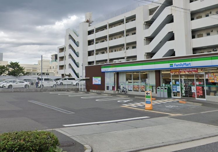 コンビニ　ファミリーマート酉島二丁目店（コンビニ）まで290m