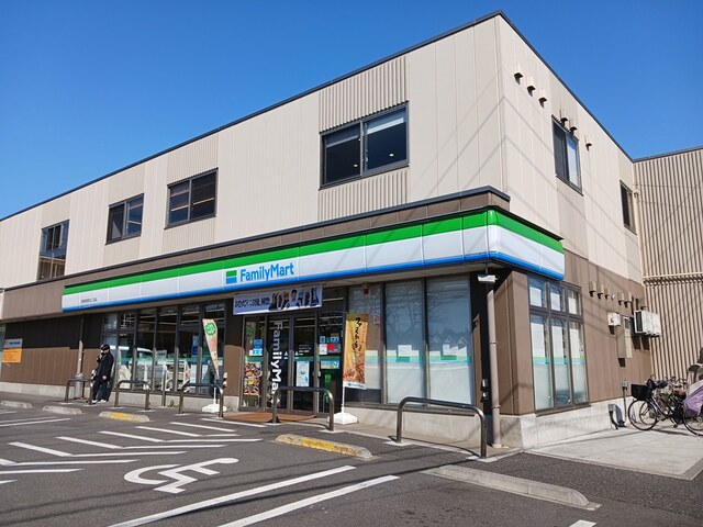 コンビニ　ファミリーマート 亜細亜大学店（コンビニ）まで585m