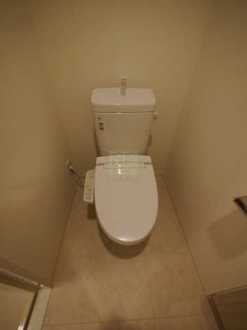 市谷仲之町ビューアパートメントのトイレ写真