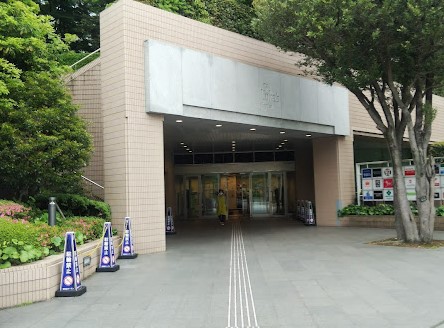 郵便局　聖路加ガーデン内郵便局（郵便局）まで273m
