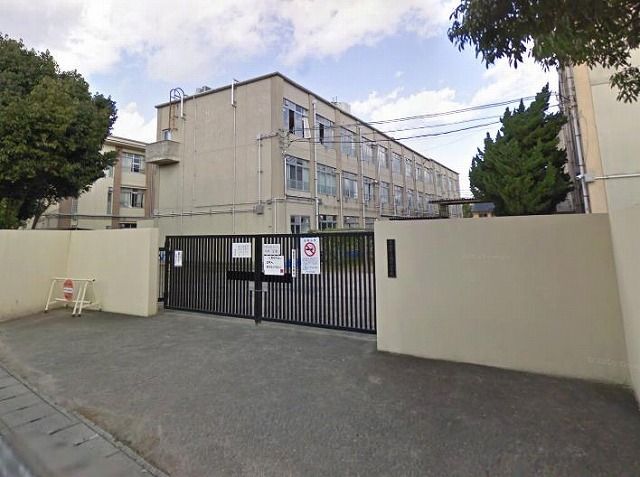 小学校　京都市立桂川小学校（小学校）まで246m