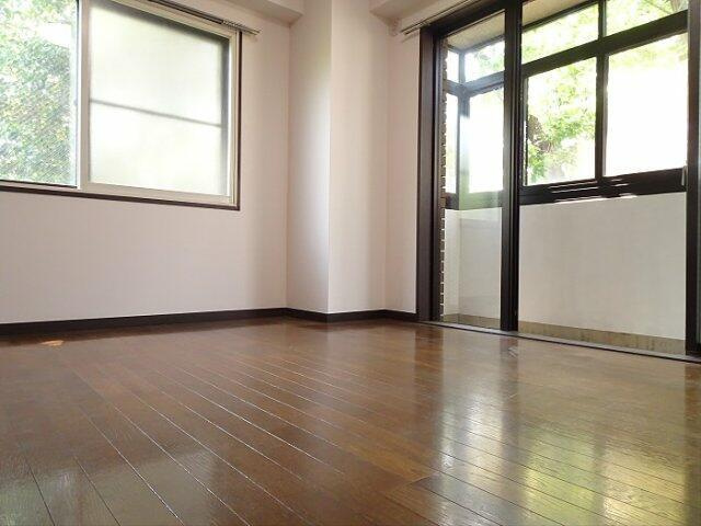 その他部屋・スペース　広々とした洋室です