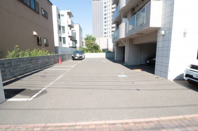 駐車場　駐車場★