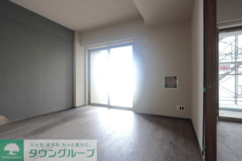 居室・リビング　建築中です