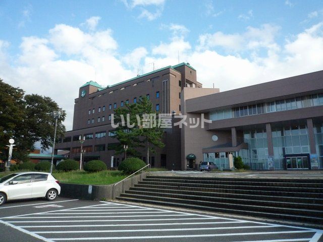 役所　糸魚川市役所（役所）まで913m