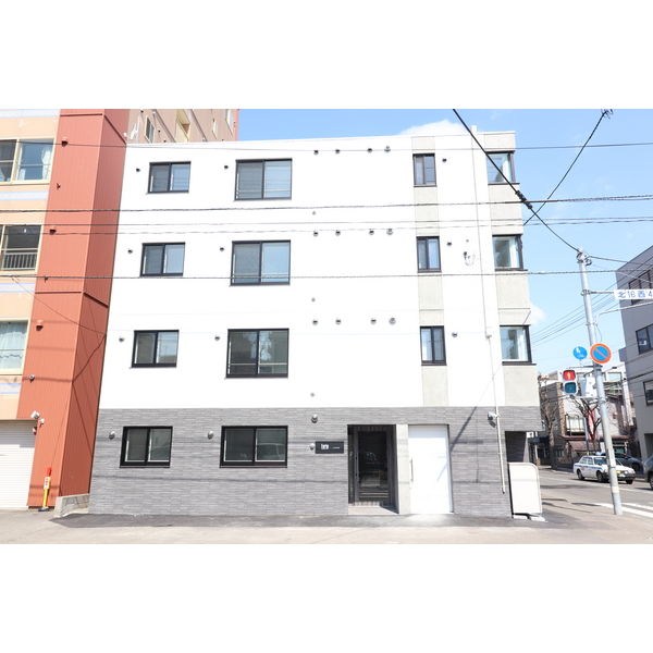 地下鉄南北線 北１８条駅 徒歩2分 築9年