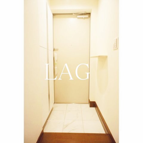 玄関　玄関です。