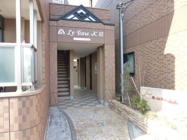 エントランス　★お問い合わせはタウンハウジングまで★