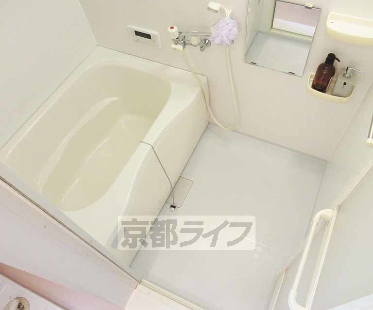 バス・シャワールーム　ゆったり広々・