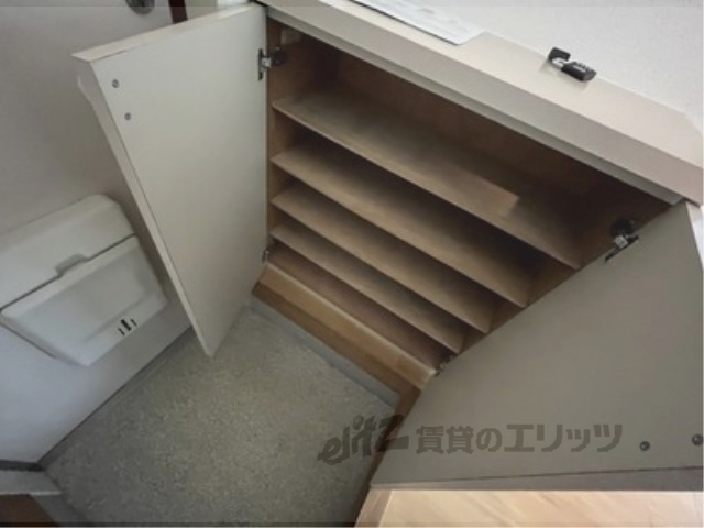 収納　下駄箱