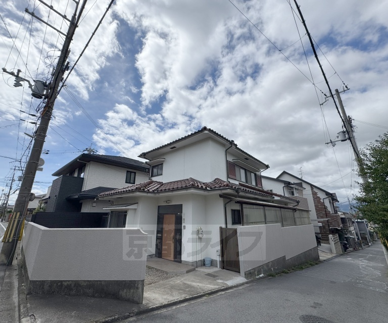 深草中ノ島町貸家の外観写真
