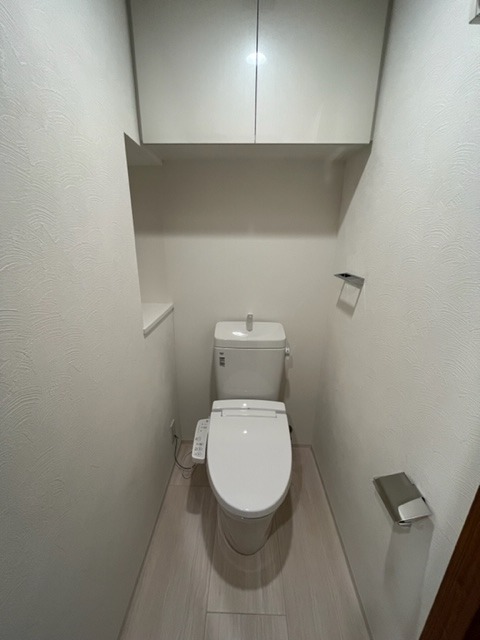 都営大江戸線 蔵前駅 徒歩7分 7階建 築4年のトイレ写真