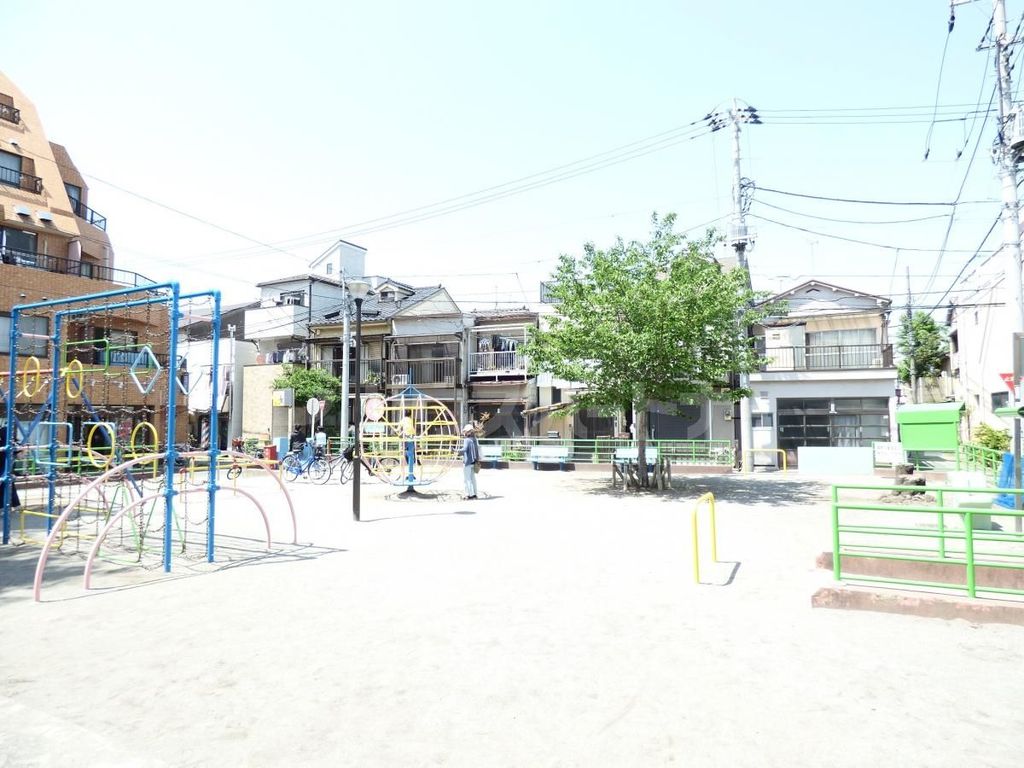 公園　千住柳町児童公園（公園）まで560m