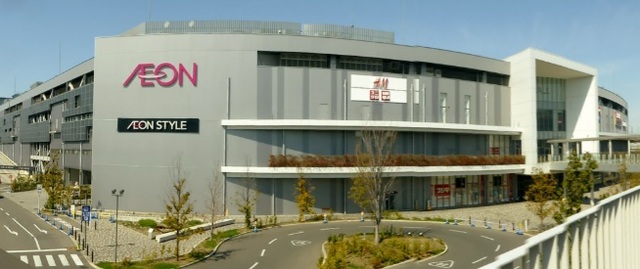 スーパー　イオンスタイル堺鉄砲町（スーパー）まで701m