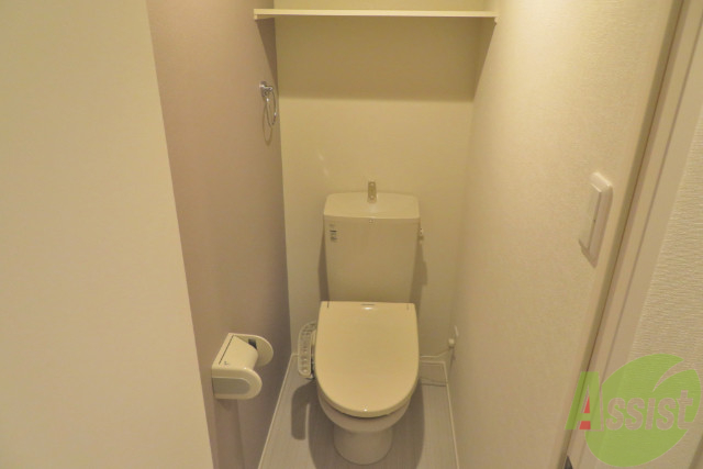 トイレ　清潔感のあるトイレですね。