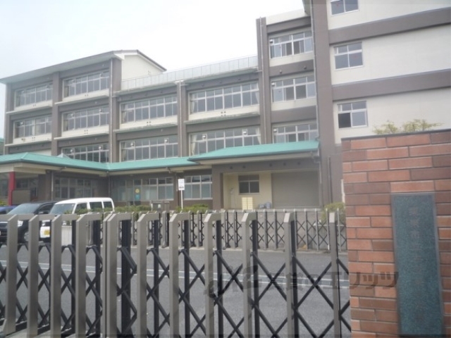 小学校　大宝東小学校（小学校）まで720m