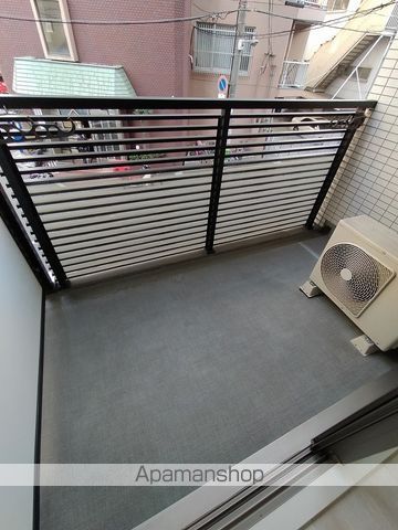 地下鉄御堂筋線 中津駅 徒歩7分 8階建 築18年の内装写真