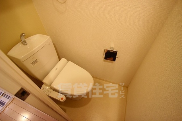 ＪＲ大阪環状線 京橋駅 徒歩7分 10階建 築13年のトイレ写真