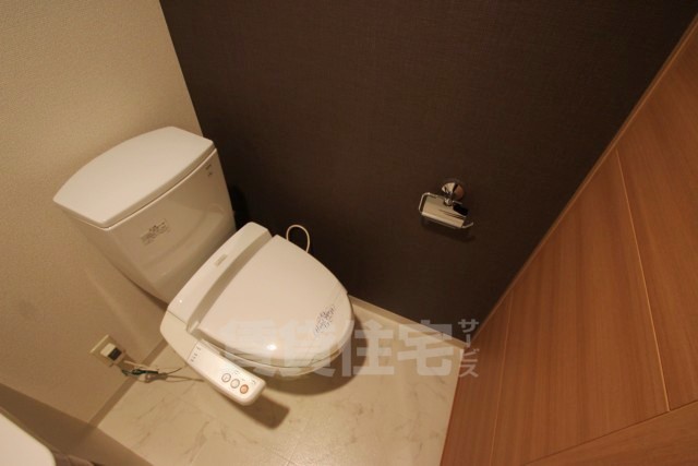 ＪＲ東西線 京橋駅 徒歩11分 13階建 築19年のトイレ写真