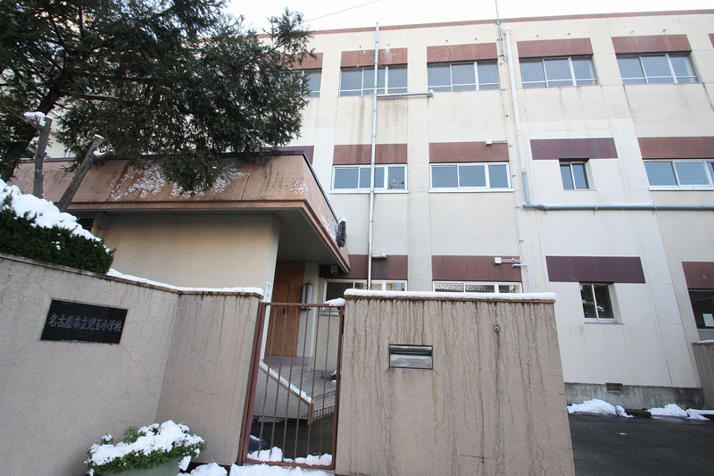 小学校　児玉小学校（小学校）まで434m