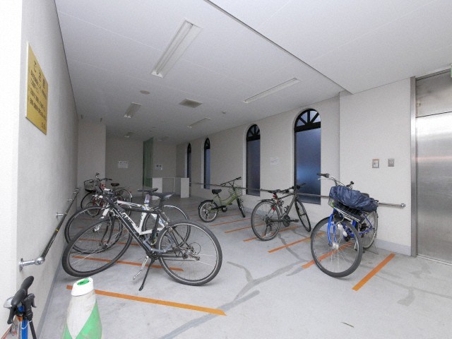 地下鉄東豊線 豊水すすきの駅 徒歩3分 14階建 築21年の外観写真