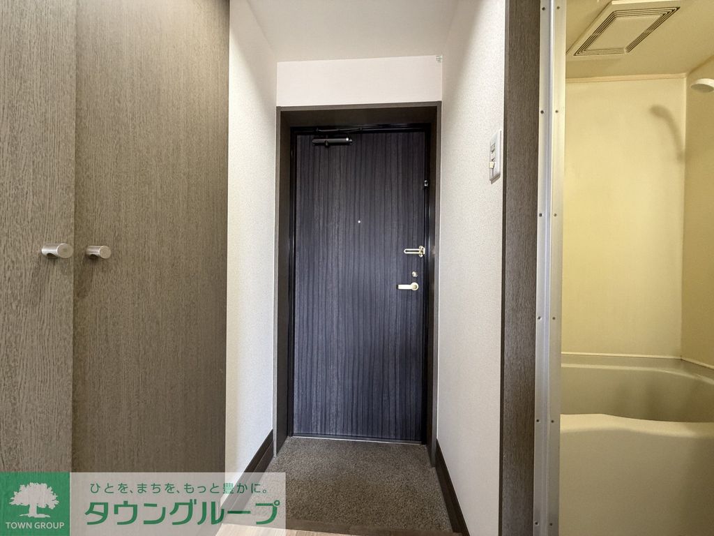 玄関　お部屋探しは株式会社　タウンハウジング　までお気軽にお問合…