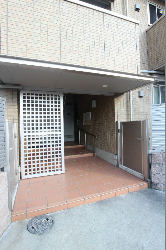 ＪＲ鹿児島本線 九州工大前駅 徒歩10分 3階建 築14年の外観写真