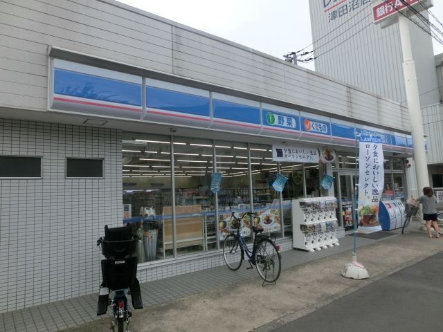 コンビニ　ローソン津田沼三丁目店（コンビニ）まで679m