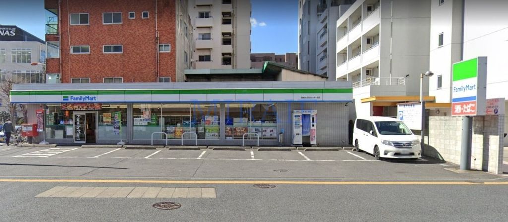 コンビニ　ファミリーマート湘南台文化センター前店（コンビニ）まで470m