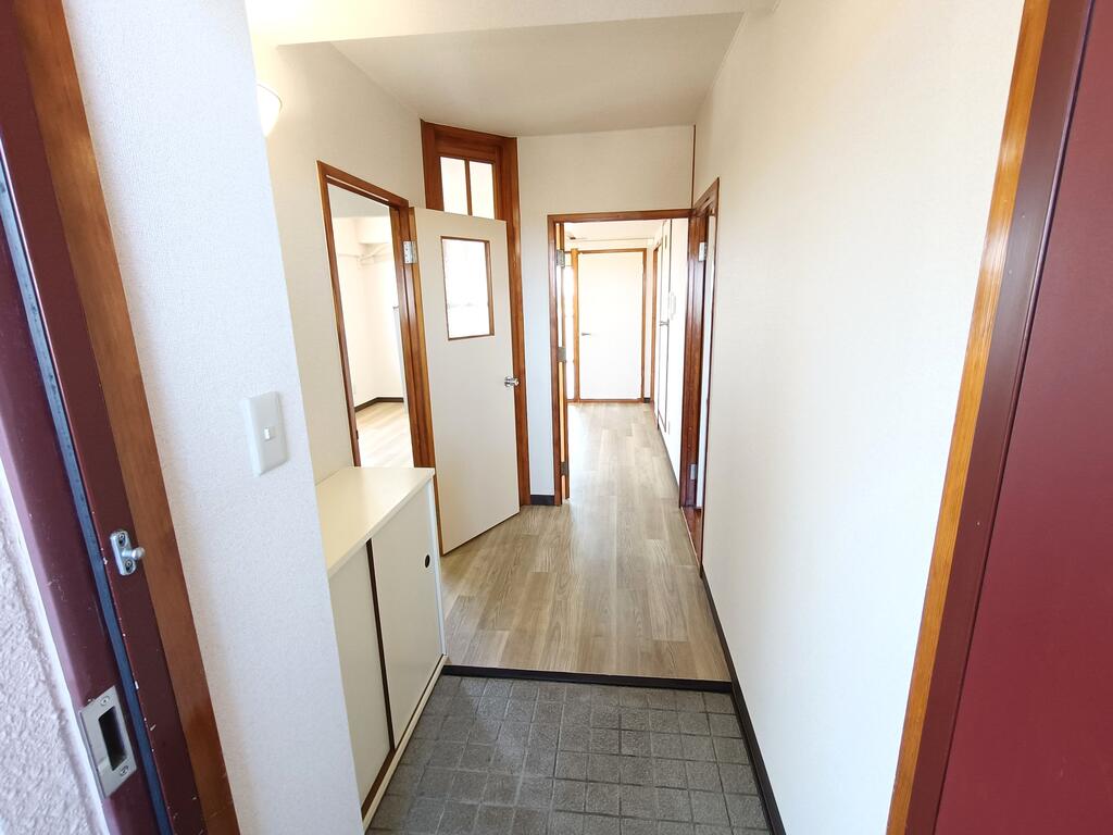 辻産業第1ビルの玄関写真