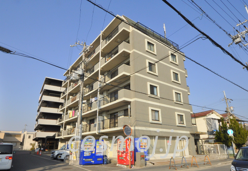 EAST NAGAREの外観写真
