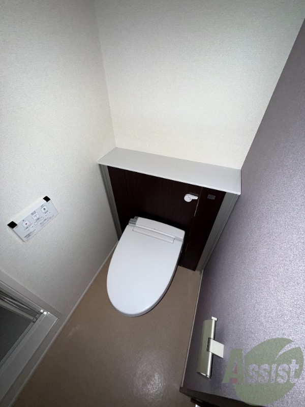 トイレ　トイレはこちらです。シンプルで使いやすそうですね。