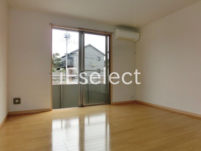 居室・リビング　広いお部屋です。