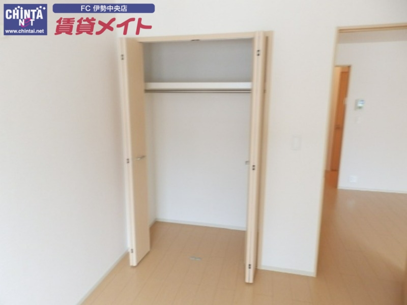 収納　同型参考写真です