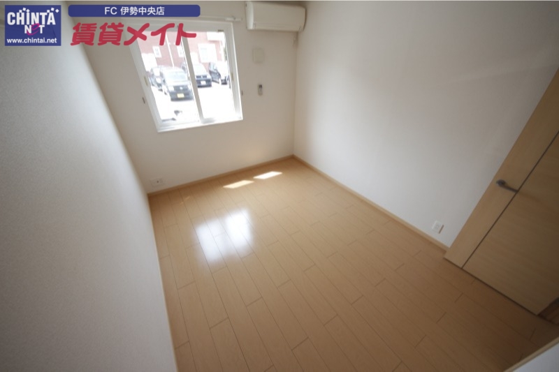 その他部屋・スペース　同型反転参考写真です