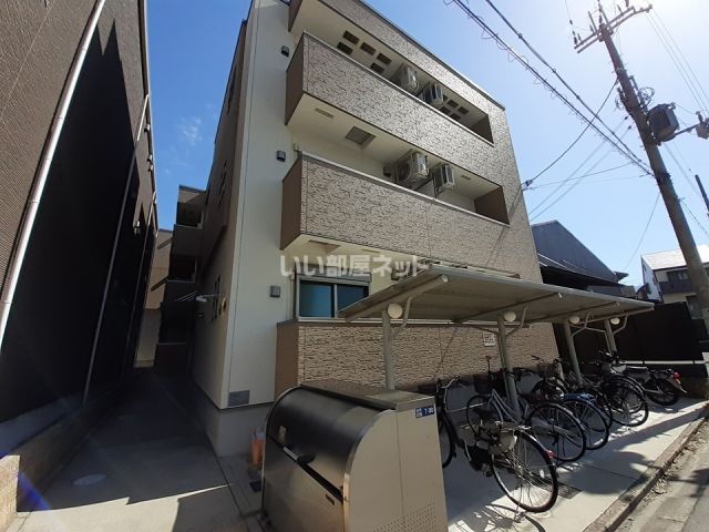 フジパレス吉田本町III番館の外観写真