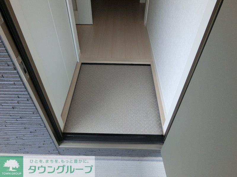 玄関　バルコニー