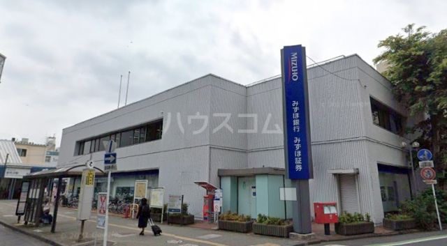 銀行　みずほ銀行 新所沢支店（銀行）まで614m