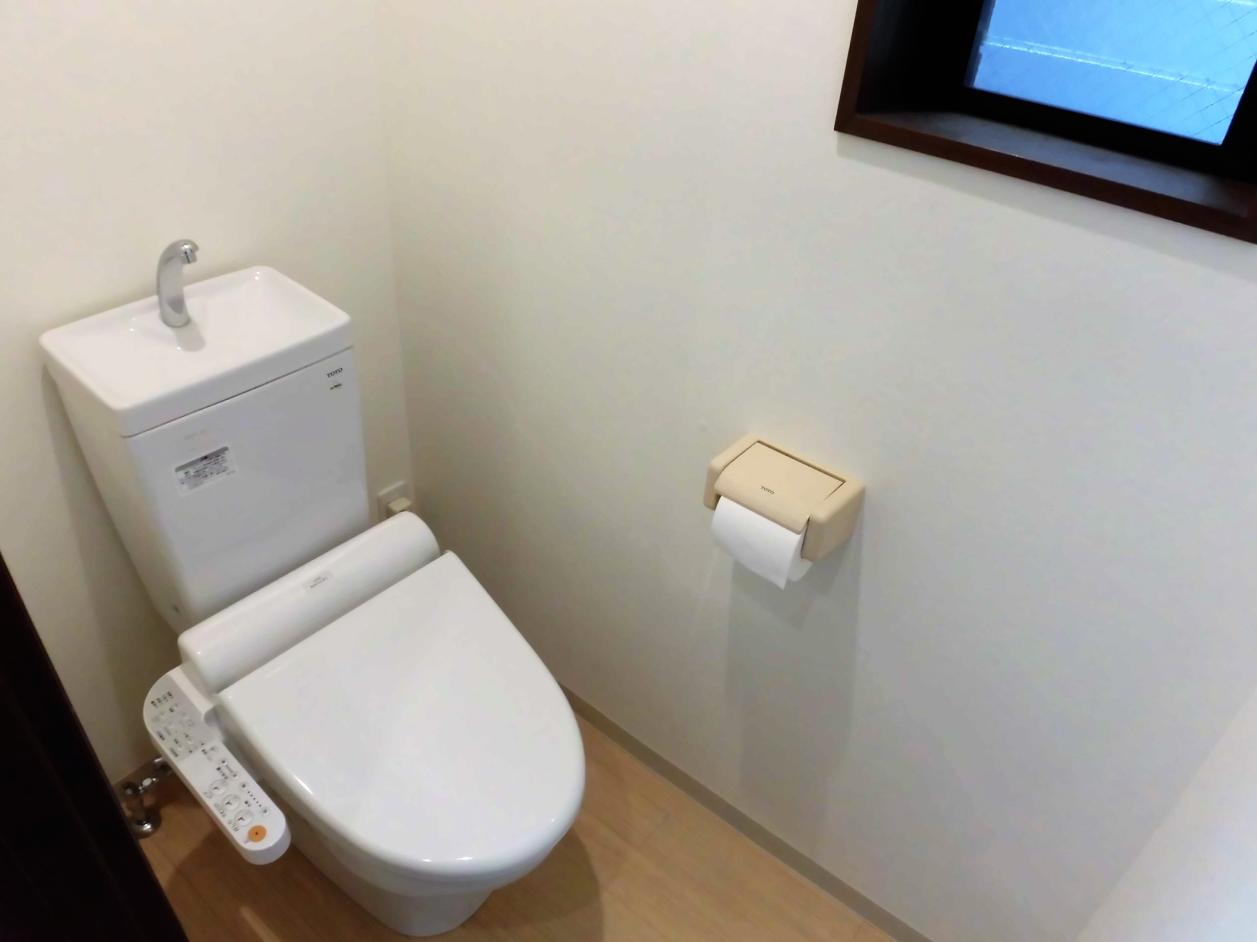 船大工町貸家のトイレ写真