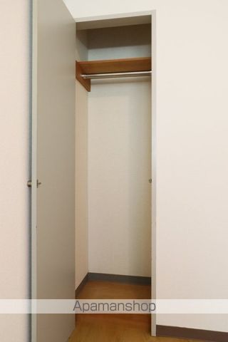 都営大江戸線 東中野駅 徒歩7分 5階建 築31年の内装写真