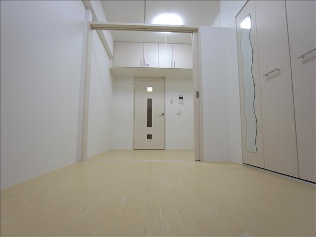 CLUB ORIENT BLD No.88 MARINAGATE SUの居間写真