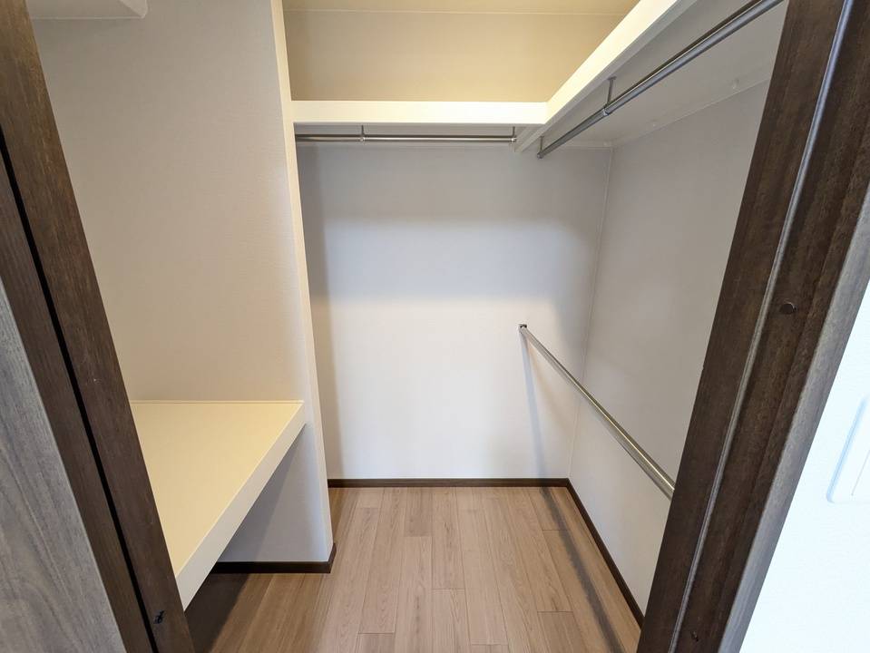 収納　ウォークインクローゼット