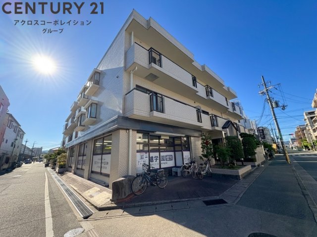 建物外観　オートロック付きで安心です♪