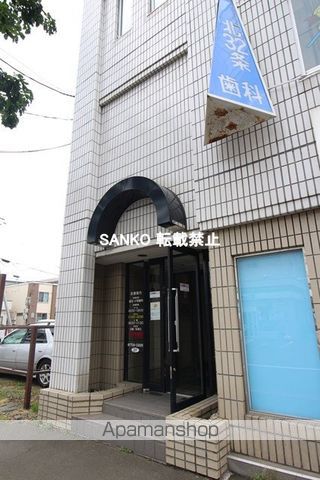 コンビニ　セブンイレブン（コンビニ）まで338m