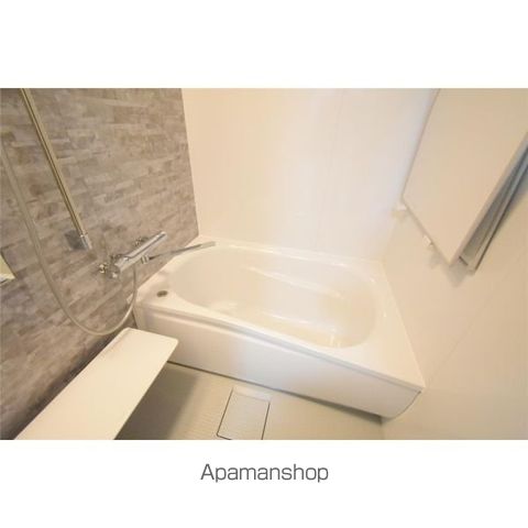 地下鉄東西線 二十四軒駅 徒歩8分 3階建 築7年の風呂写真