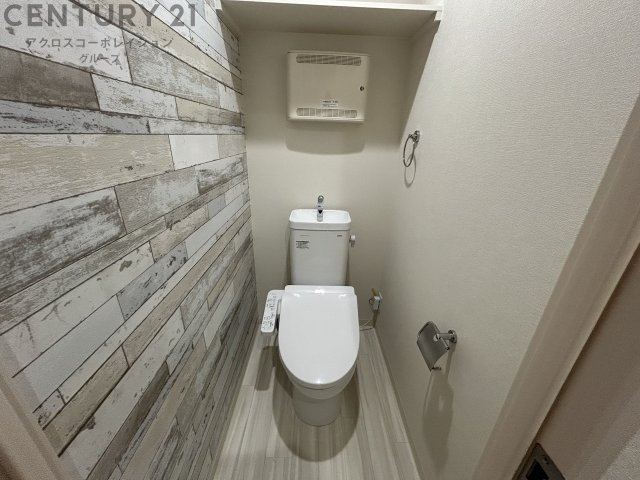 トイレ　温水洗浄便座付きのトイレです♪