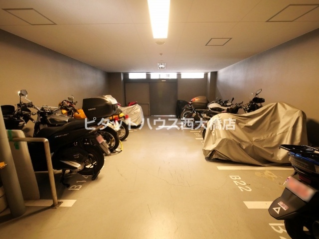駐車場　駐輪場